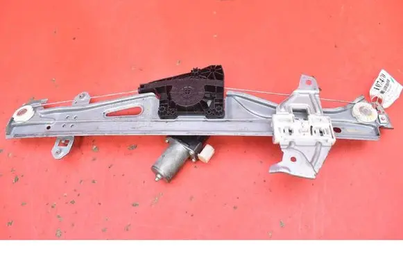 Suzuki SX4 Front door window regulator with motor 8340161M00