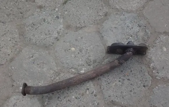 BMW 5 E39 Exhaust manifold