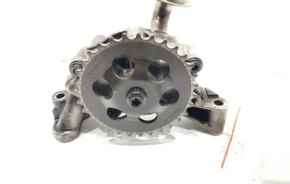 Skoda Superb B5 (3U) Oil pump 038115105D