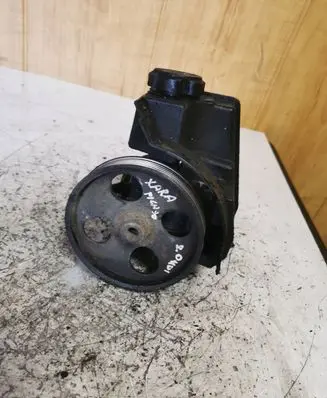 Citroen Xsara Picasso Power steering pump 9636320580