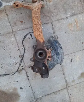 Audi A6 S6 C5 4B Front wheel hub spindle knuckle