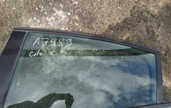 Citroen C5 Rear door window glass