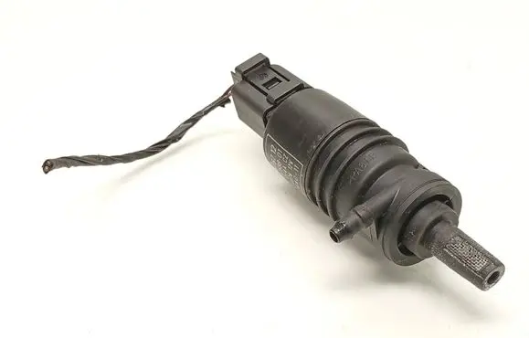 BMW X1 E84 Windscreen/windshield washer pump 7302588 67127302588 3437376