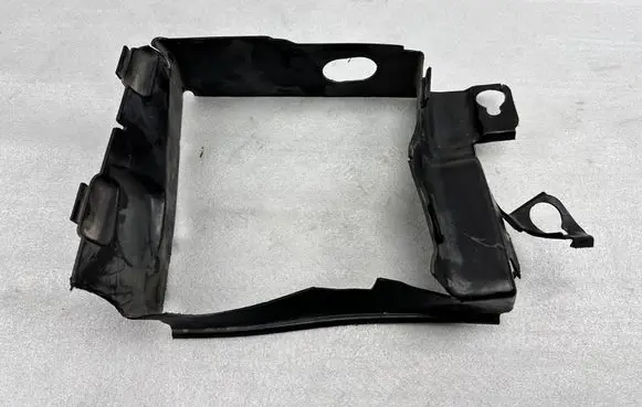 Audi A8 S8 D4 4H Intercooler air guide/duct channel 4H0121673