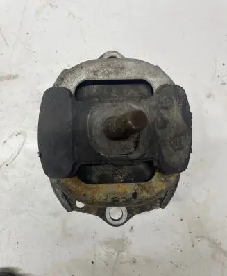 BMW X5 E70 Engine mount bracket 16004212 P678025902 35082