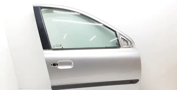 Volvo XC90 Front door