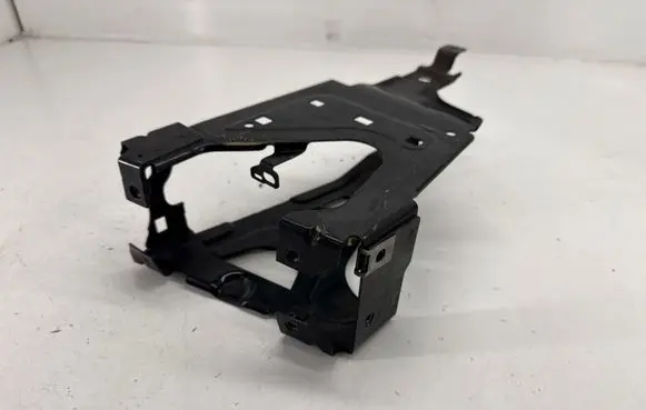 BMW 5 F10 F11 Headlight/headlamp mounting bracket 51647200793 7200793