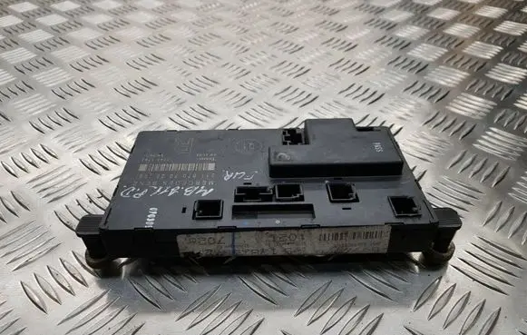 Mercedes-Benz E W211 Door control unit/module 2118707026
