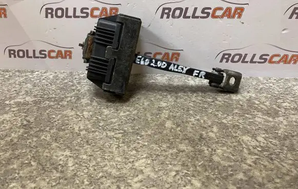 BMW 5 E60 E61 Front door check strap stopper 7033609