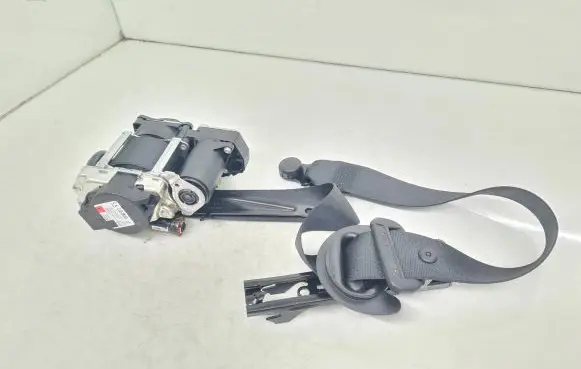 Porsche Taycan 9J1 Front seatbelt 9J1857705M 642754900E0000
