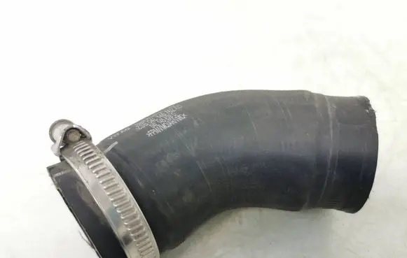 Volkswagen Golf VII Intercooler hose/pipe 04L145762aD