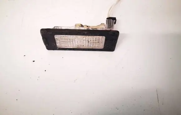 Volkswagen Touran II Number plate light 5N0943021