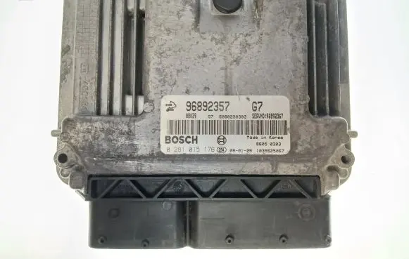 Chevrolet Captiva Engine control unit/module 96892357 5080290303 0281015176