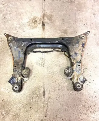 Volkswagen PASSAT B5.5 Front axle beam 