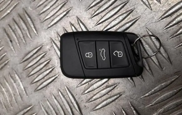 Volkswagen PASSAT B8 Ignition key/card 3G0959752BN