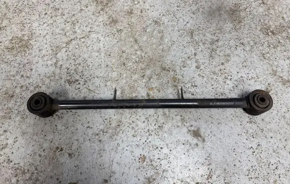 Rear control arm
