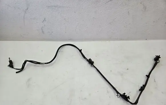 BMW X3 F25 Windshield washer spray nozzle 