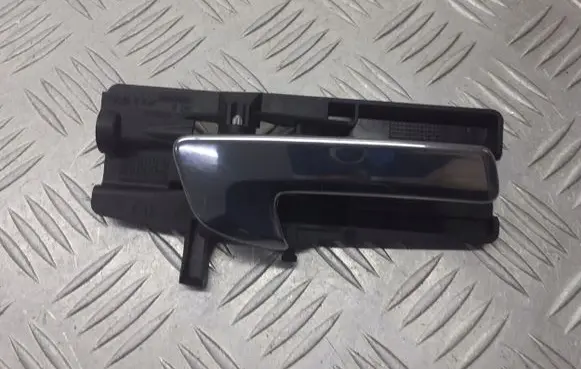Alfa Romeo 159 Front door interior handle 156043460