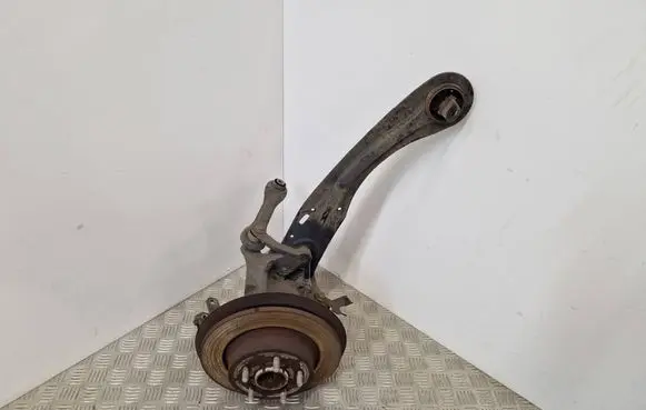 Ford Kuga II Rear wheel hub spindle/knuckle 