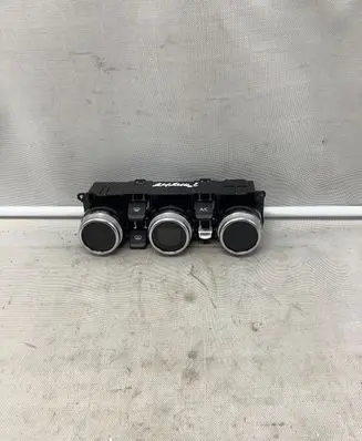 Renault Captur Climate control unit 275100936R