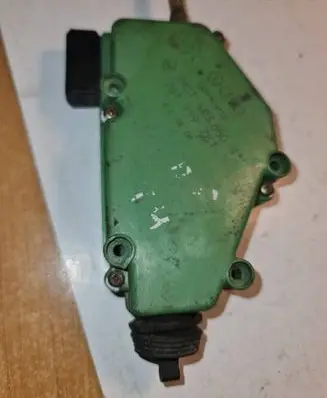 Volkswagen Transporter - Caravelle T4 Central locking motor 403680 6L1808 701959781