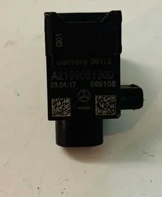 Mercedes-Benz GLC X253 C253 Airbag deployment crash/impact sensor A2139051300
