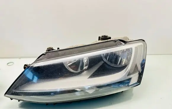 Volkswagen Jetta VI Headlight/headlamp 5C7941005A 0103950101366424