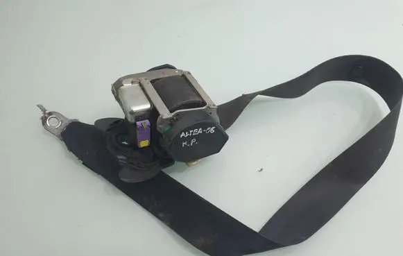 Seat Altea XL Front seatbelt 5425651