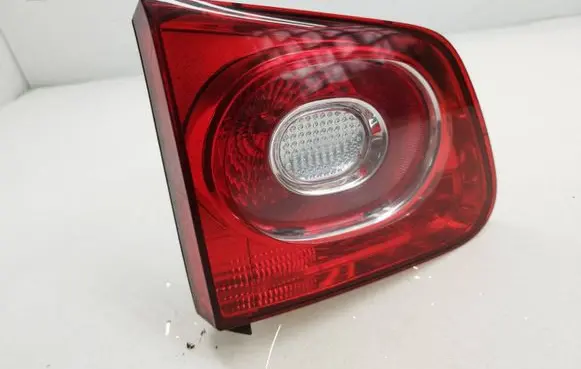 Volkswagen Tiguan Tailgate rear/tail lights 5N0945093C 5N0945264