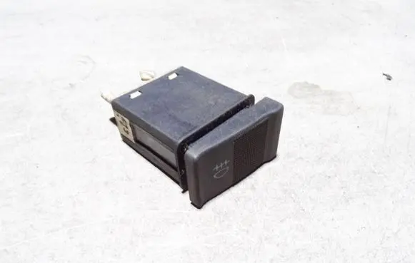 Fog light switch