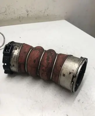BMW 5 E60 E61 Intercooler hose/pipe 7805401