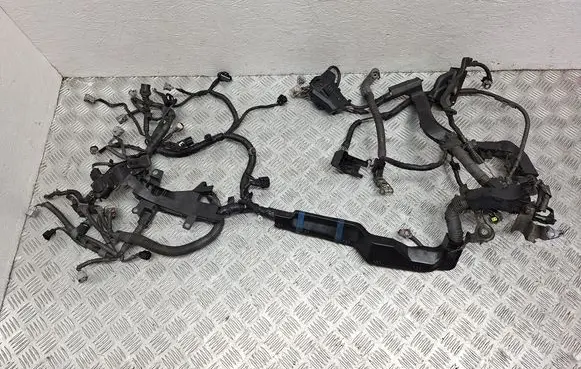 Toyota Auris 150 Engine installation wiring loom 8212102J21