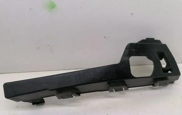 Ford Focus Front bumper mounting bracket 4M5117E256AC DN13696