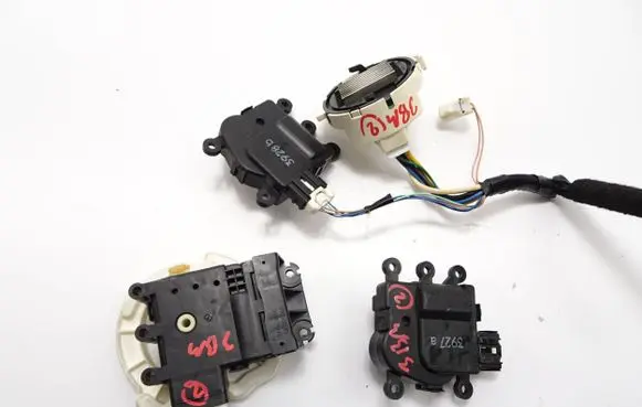 Mazda 3 III Heater blower motor/fan resistor 19E624AA H7651BHS201