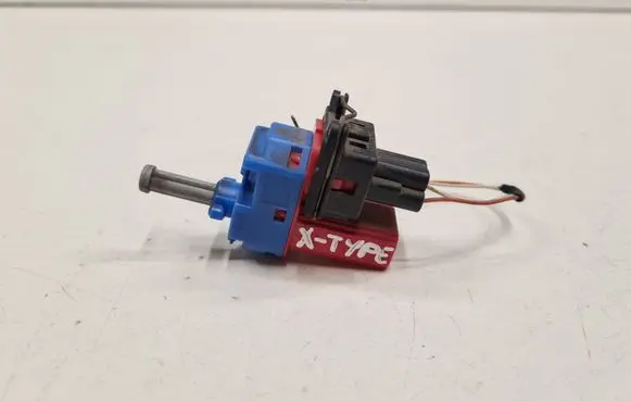 Jaguar X-Type Brake pedal sensor switch 98AB7C534AA