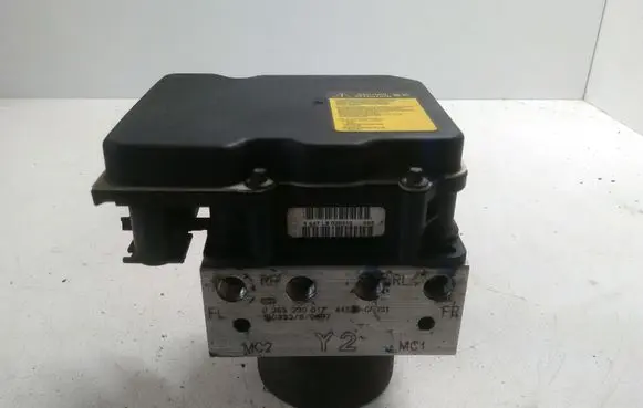 Toyota Verso ABS Pump 0265230017 445400F031