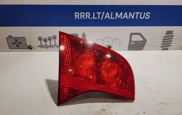 Audi A4 S4 B7 8E 8H Tailgate rear/tail lights 8E9945093