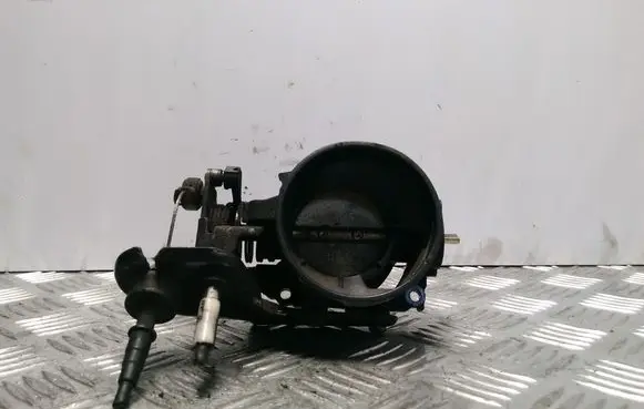 Ford Focus Throttle valve X54U9E927