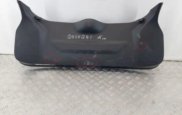 Nissan Qashqai Tailgate trim 909014EA0A