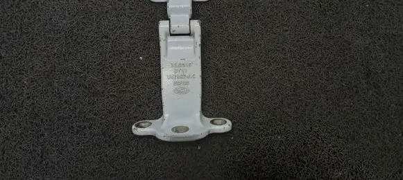 Ford Transit Tailgate/trunk/boot hinge V42982