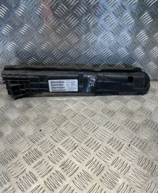 BMW X3 F25 Radiator mount bracket 73912311 180184