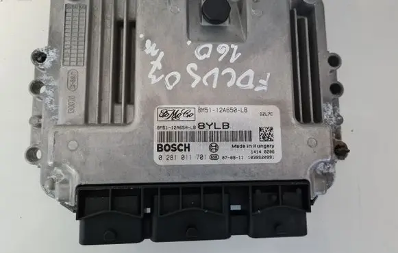 Ford Focus Engine control unit/module 8M5112A650LB 281011701