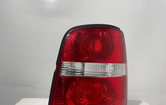 Volkswagen Touran I Rear/tail light trim molding 1T0845312A 1T0945096F