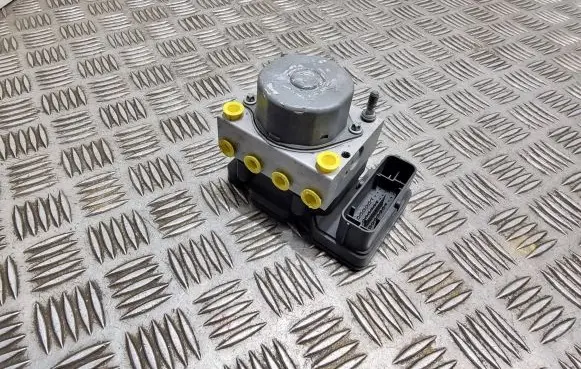 Toyota Aygo AB10 ABS Pump 2265106496 0265805083 2521475