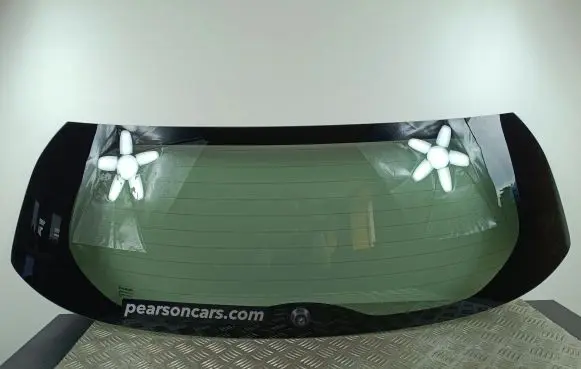 Suzuki SX4 S-Cross Rear windscreen/windshield window 