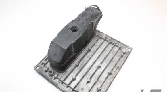 Ford Fiesta Engine control unit/module 6S6112A650FF