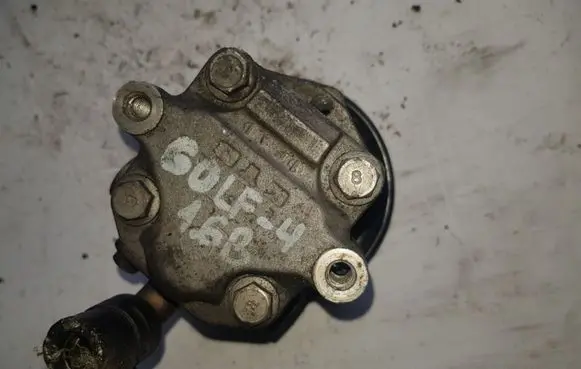 Volkswagen Golf IV Power steering pump