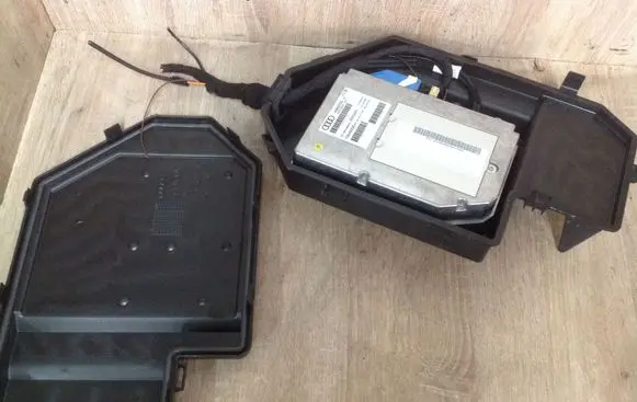 Phone control unit/module