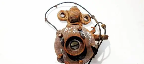 Nissan Primera Front wheel hub