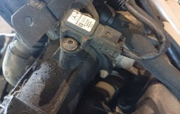 Mercedes-Benz B W245 Air pressure sensor A0041538428